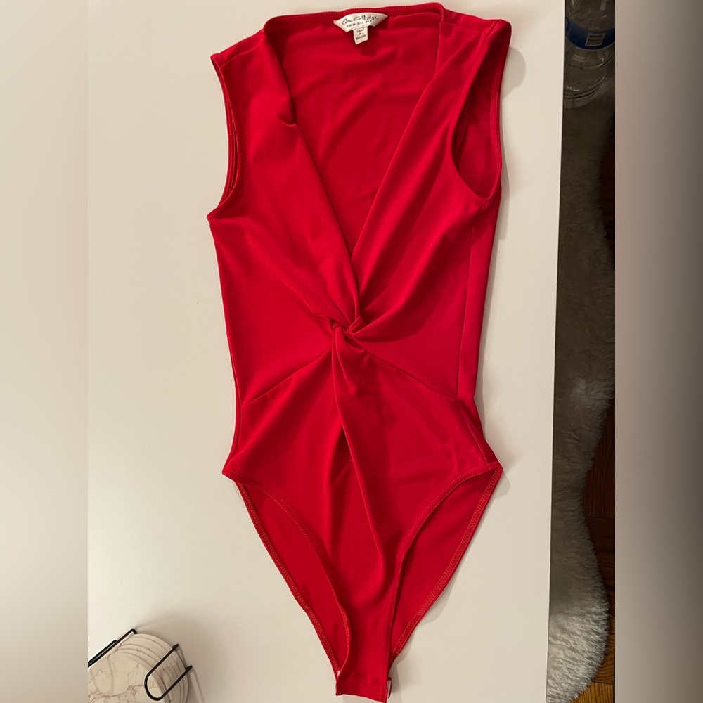 Miss Selfridge Twisted Front Low V-Neck Red Sleeveless Bodysuit